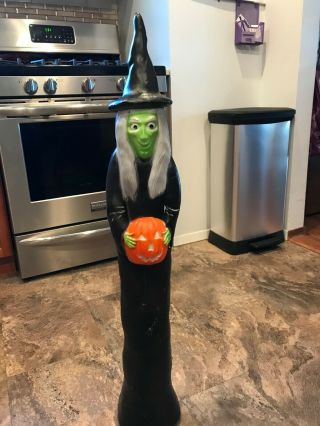 Vintage Don Featherstone 36 " Halloween Skinny Witch With Pumpkin Blow Mold