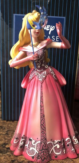 Disney Showcase Couture De Force Aurora Masquerade Figurine 4046617