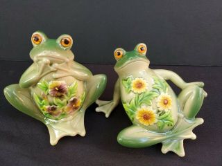 2 Ceramic Frog Figurines With Pansies And Sunflower Home Or Garden Decor