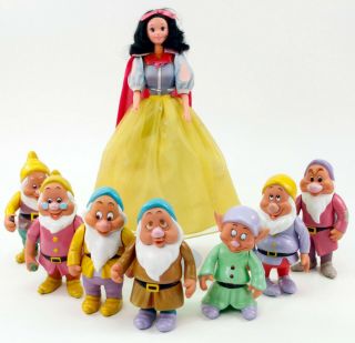 1992 Mattel Walt Disney Snow White & The Seven Dwarfs Color Changing Set Cc25