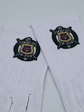 Omega Psi Phi - White Gloves (size Xl)