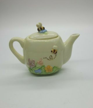 Disney Winnie the Pooh Mini Tea Set Midwest of Cannon Falls 10 Piece Set Bees 3
