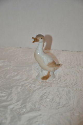 Otagiri porcelain duck figurine.  Japan,  white brown gray 2