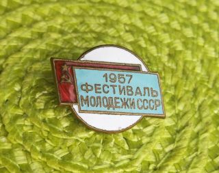 World Festival Of Youth And Students In Moscow 1957 Enamelled Heavy Bronze Badge