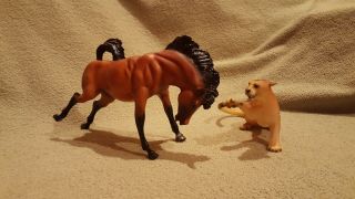 Classic Breyer Horse: America’s Wild Mustang Series 2007 With Cougar