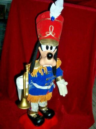 Vintage Walt Disney Goofy Band Leader Trumpet Player Slow Animation 20 "