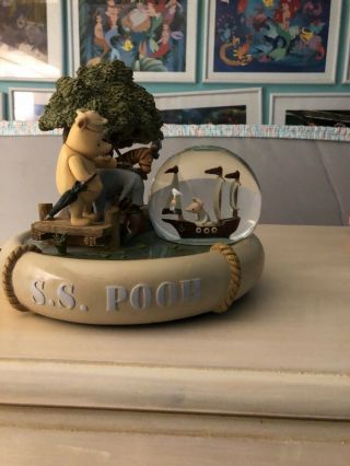Large Disney Store " Ss Pooh " Winnie The Pooh Musical Snow Globe (classic Pooh)