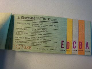 DISNEYLAND JUNIOR JUNE 1975 A - E SMALL TICKET BOOK WITH 6 TICKETS INCL.  T019103 3