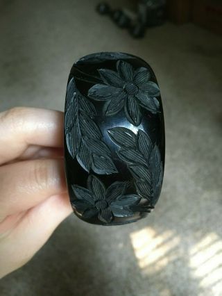Vintage Chunky Floral Carved Jet Black Bakelite Clamper Bangle Bracelet