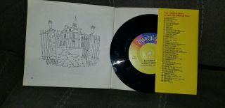 Vintage,  Walt Disney The Haunted Mansion Record & Book - 339 1970.  Play 3
