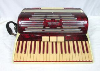 Vintage Red and Pearl Stanelle Accordion Made in Italy L 194/100 41 key & Case 2