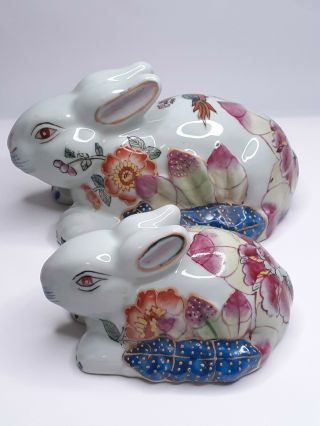 Vintage Chinese Porcelain Bunny Rabbits Hand Painted Floral 3.  5 " T 5 " L.