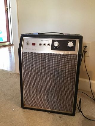 Vintage Truetone Solid State Guitar Amplifier Powers On Not Fully