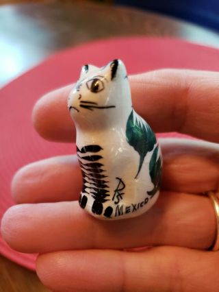 Vintage Ceramic Hand Painted Cat Figurine Signed Rs Mexico Folk Art