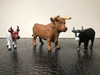 Safari Ltd Brown Bull (1998),  Black Bull & Brown And White Bull Plastic Figures