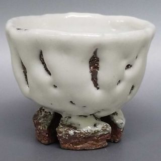 条57) Japanese Pottery Hagi Ware White Glaze Sake Cup/guinomi By Seigan Yamane