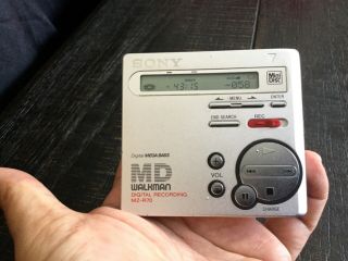 Vtg Sony MD Walkman MZ - R70 Portable Mini Disc Recorder Unit only 2