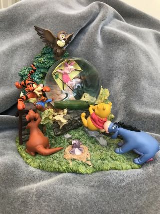 Very Rare Vintage Disney Store Winnie The Pooh With Friends Musical Snow Globe
