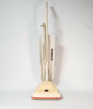 Vintage Eureka 1432 Upright Bagged Vacuum Cleaner USA Made MCM 2