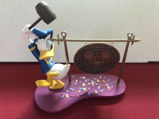 1995 Disneyana Convention Donald Duck W/gong Figurine Le 2500