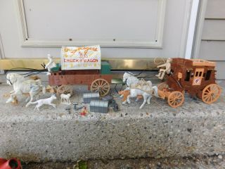 Vintage Ideal Rr Roy Rogers Stagecoach And Chuck Wagon Playsets