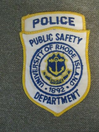 University Of Rhode Island Public Safety Police Department Patch Ri - 1980s