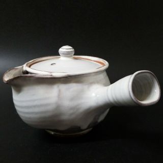 芸09) Japanese Pottery Hagi Ware White Glaze Pot By Yuuka Matsuo