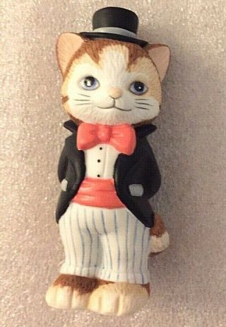 Groom In Tux Kitty Cat 3.  25 " H Figurine By Bronson Collectibles 1994