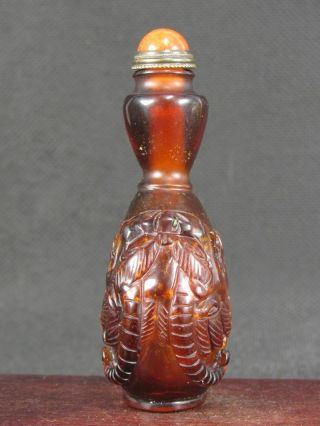 Chinese Animal Ear Carved Peking Glass Snuff Bottle 3