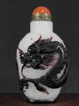 Chinese Dragon Carved Peking Overlay Glass Snuff Bottle 2