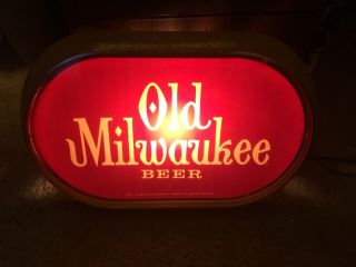 Vintage Old Milwaukee Lighted Beer Sign (and) Mancave Bar Vgc