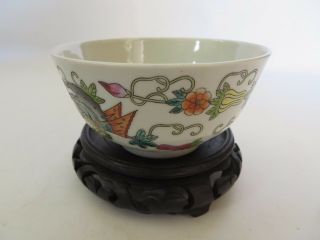 Chinese collectible famille rose porcelain bowl with butterfly 2