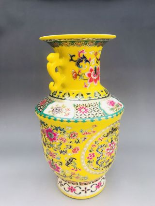 Chinese antique hand make Porcelain Yellow glaze QIANLONG MARK vase N312 3