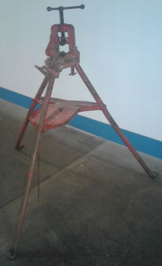 Vintage Reed Pipe Vise With Tripod.
