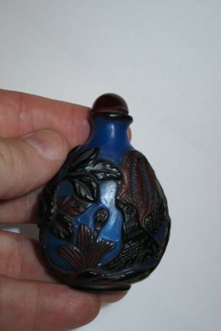 FINE OLD CHINESE ASIAN SNUFF BOTTLE - hand carved PEKING GLASS BLACK RAVEN BIRD 2