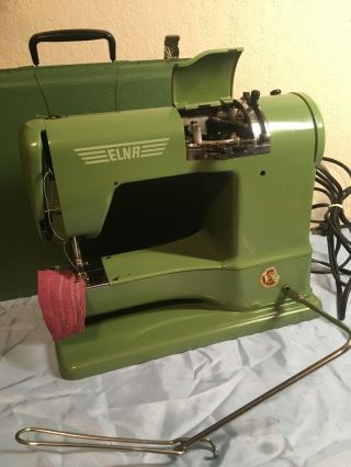 VINTAGE ELNA SUPERMATIC SEWING MACHINE WITH CASE FOR CRAFTS AND SEWING 3