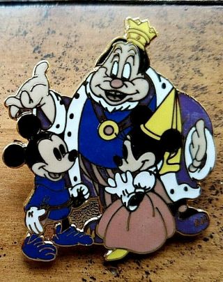 Rare Disney 1996 Disneyana Convention Brave Little Tailor Security Manager Pin