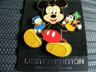 Hand Puppet Series Mickey Mouse with Donald Duck and Goofy Disney Pin LE 250 2