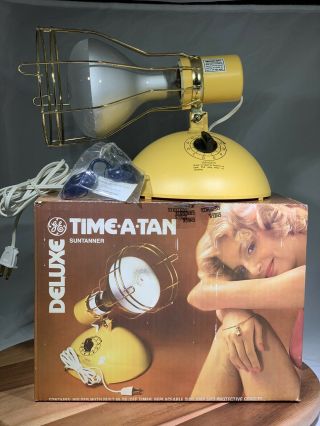 Vintage Ge Deluxe Time - A - Tan Sun Lamp W/ Box & Bulb & Glasses