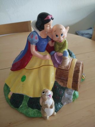 Vintage Disney Snow White And Dopey Cookie Jar.
