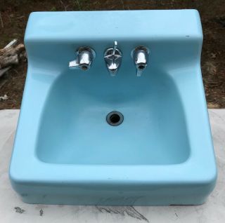 1967 Ar Vintage Mid Century Art Deco Baby Blue Porcelain Cast Iron Bath Sink