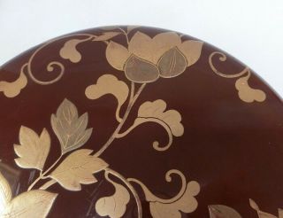 B944: Japanese old lacquer ware covered bowl with good MAKIE of flower pattern 3