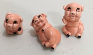 Set Of 3 Vintage Pigs Made In Taiwan Porcelain China Figurines Piglets