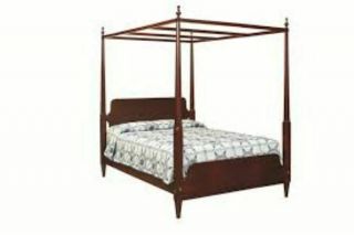 Queen Size CANOPY Bed 