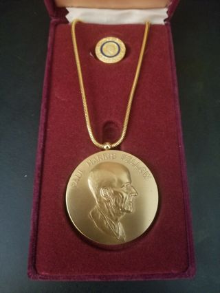 Paul Harris Fellow Rotary International Medal & Pin With 26 In Goldtone Chain