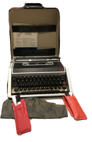Vintage Olivetti Underwood Lettera 33 Portable Typewriter W/ Red Case Vintage