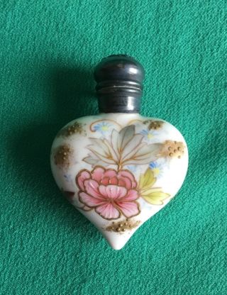 Antique/vintage Snuff Bottle.  Hand Painted Flowers On White Porcelain