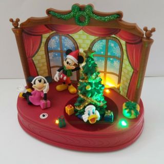 Ruz Disney Mickey & Minnie Mouse Doanld Light Up Musical Christmas Scene 969256