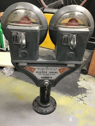 Vintage Duncan Industries Duplex 60 Double Head Parking Meter With Keys