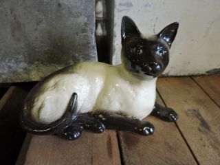 Vintage Begwick England 1559 Ceramic Siamese Cat Figurine